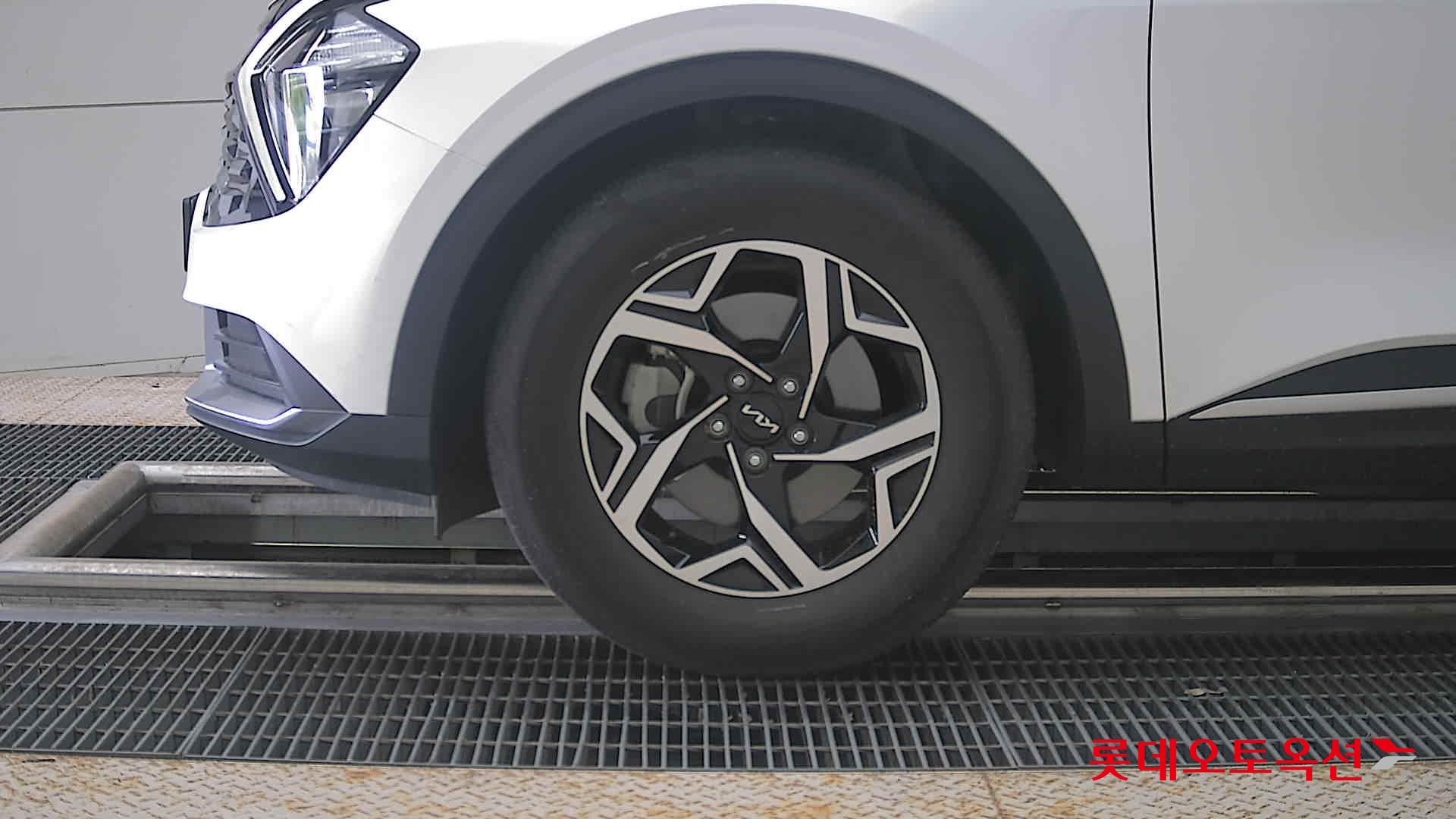 2022 - kia sportage