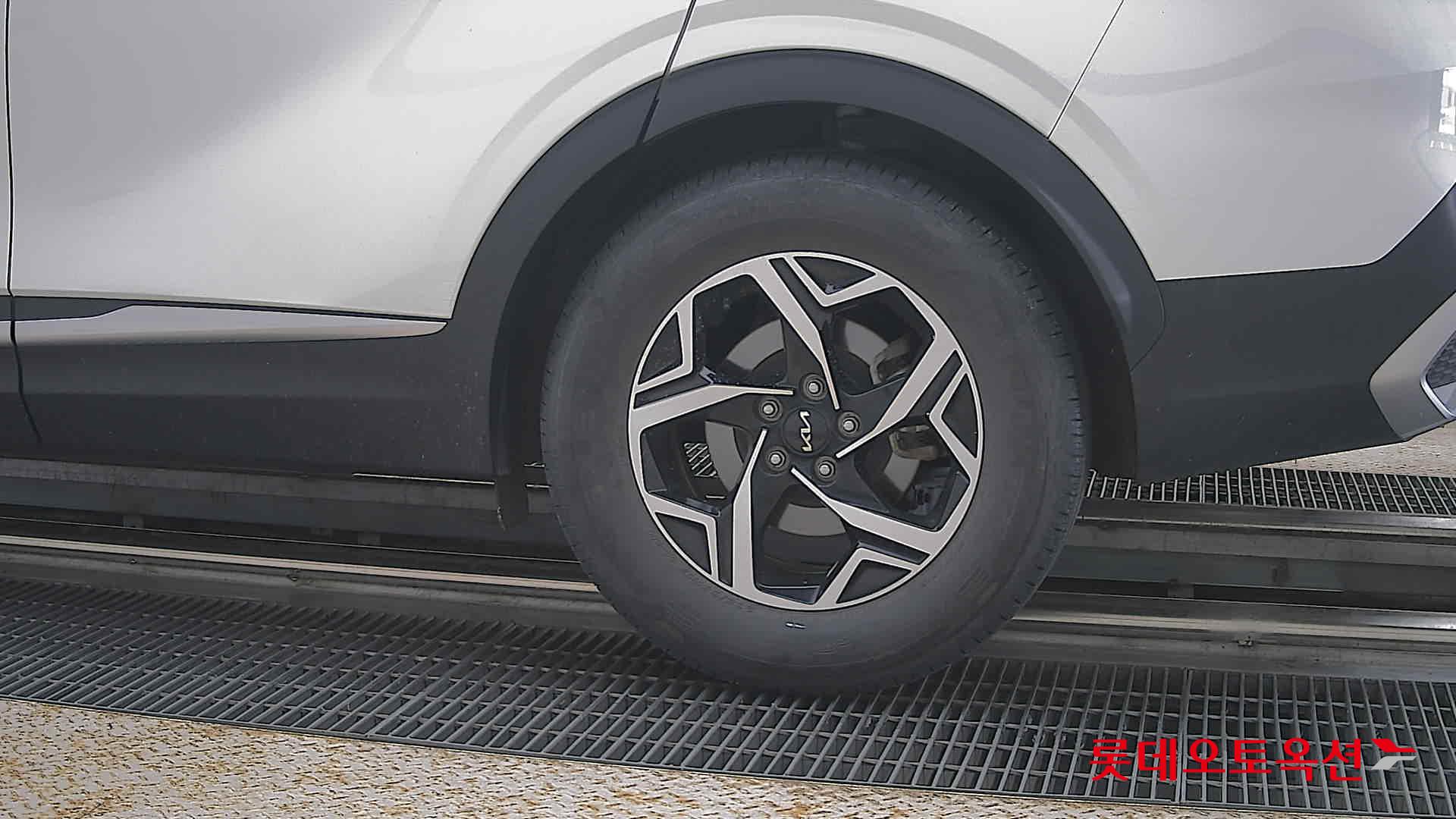 2022 - kia sportage