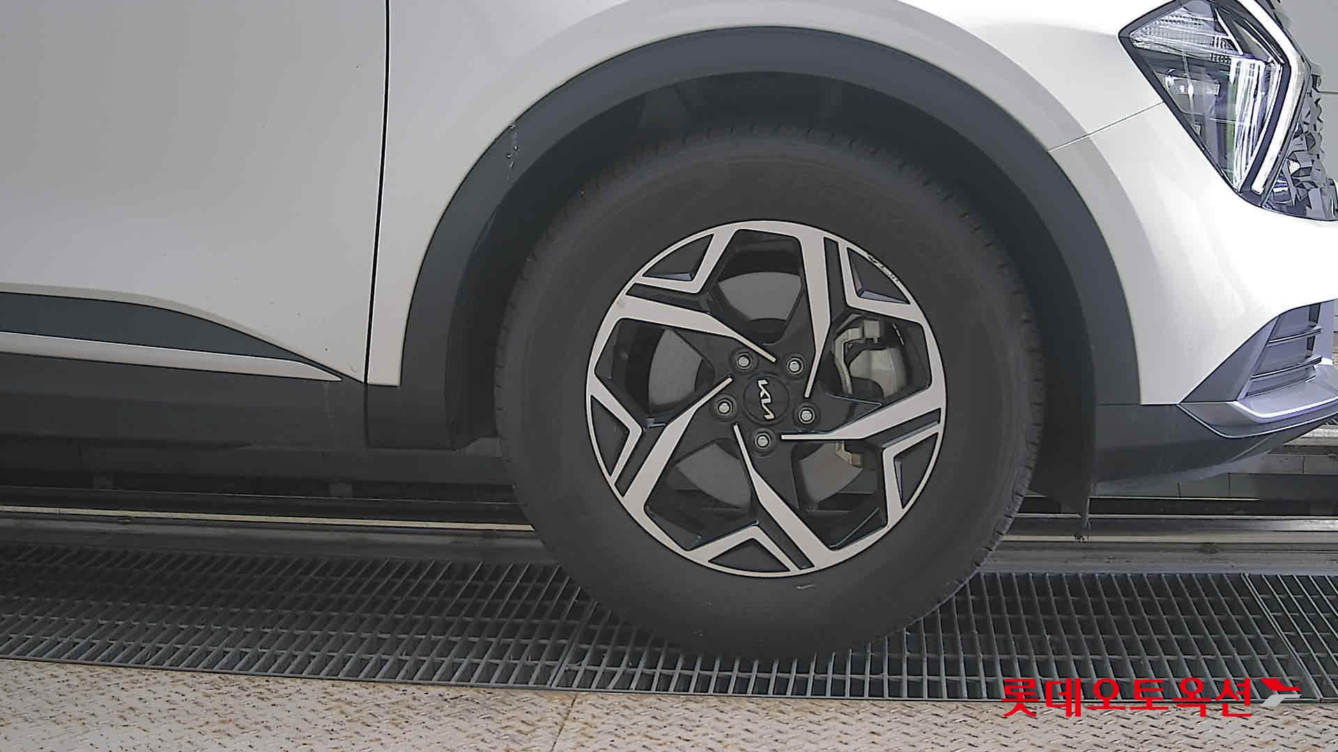 2022 - kia sportage