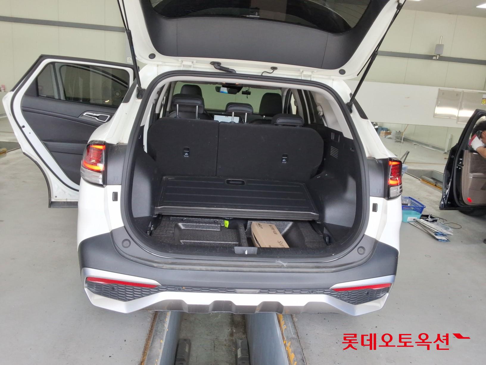 2022 - kia sportage