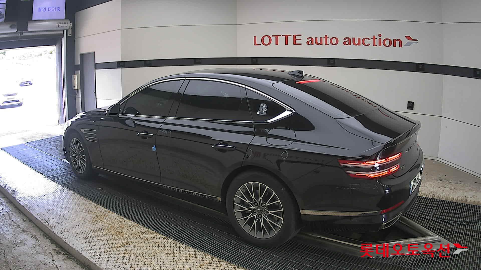 2022 - genesis g80
