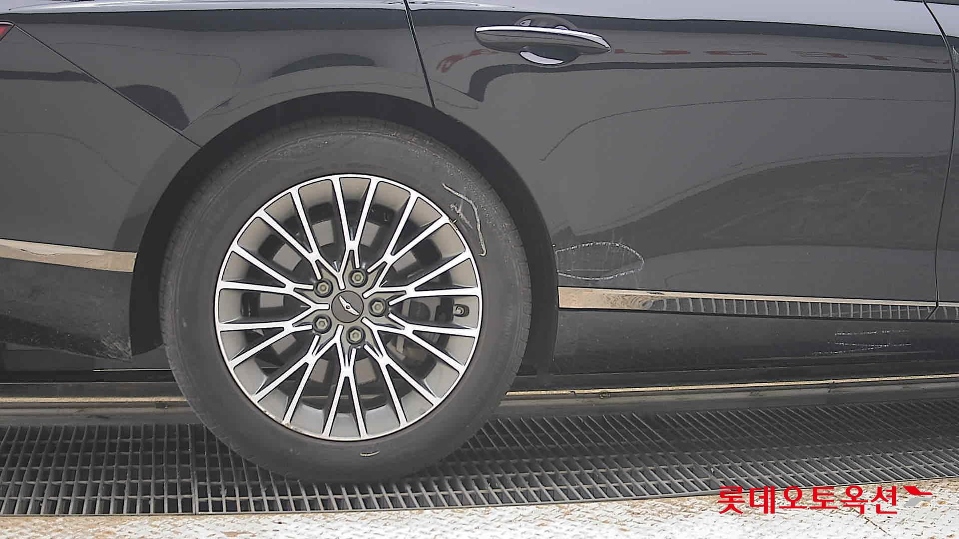 2022 - genesis g80