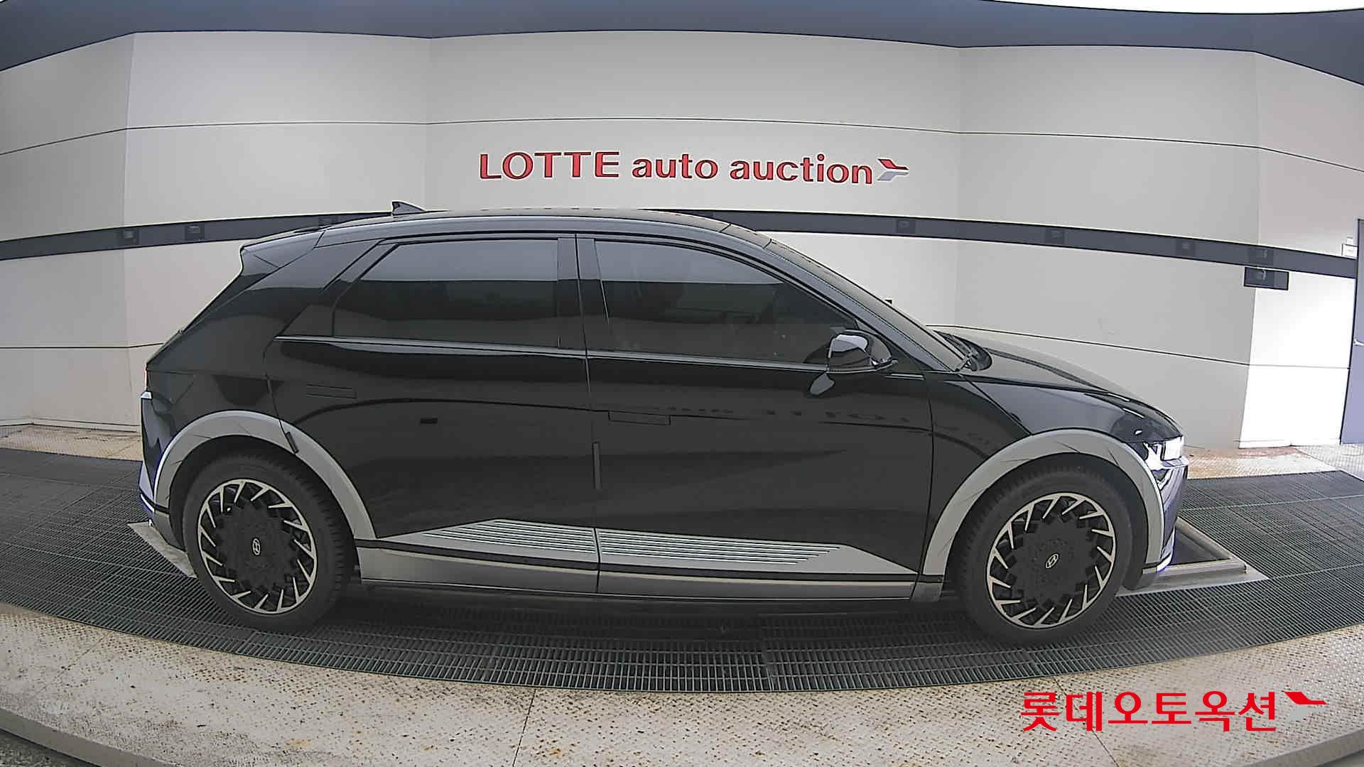 2022 - hyundai ioniq