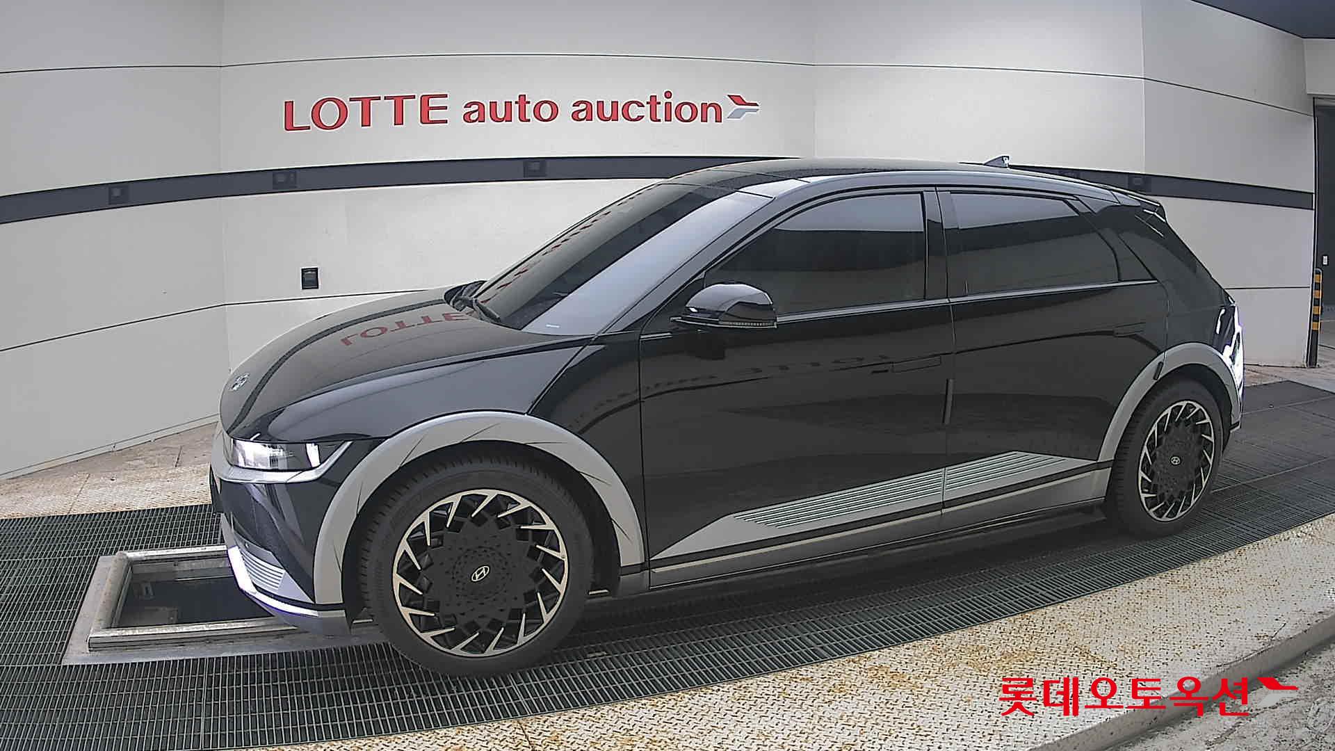 2022 - hyundai ioniq