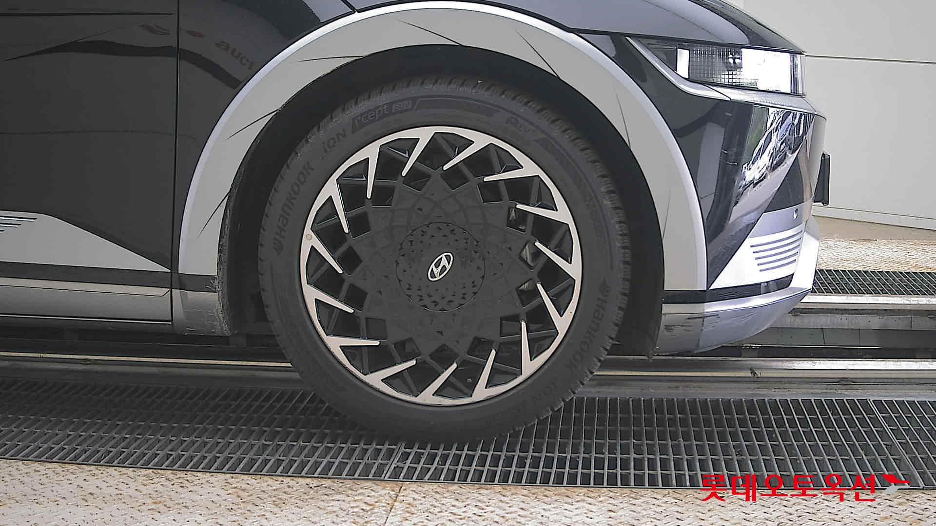 2022 - hyundai ioniq