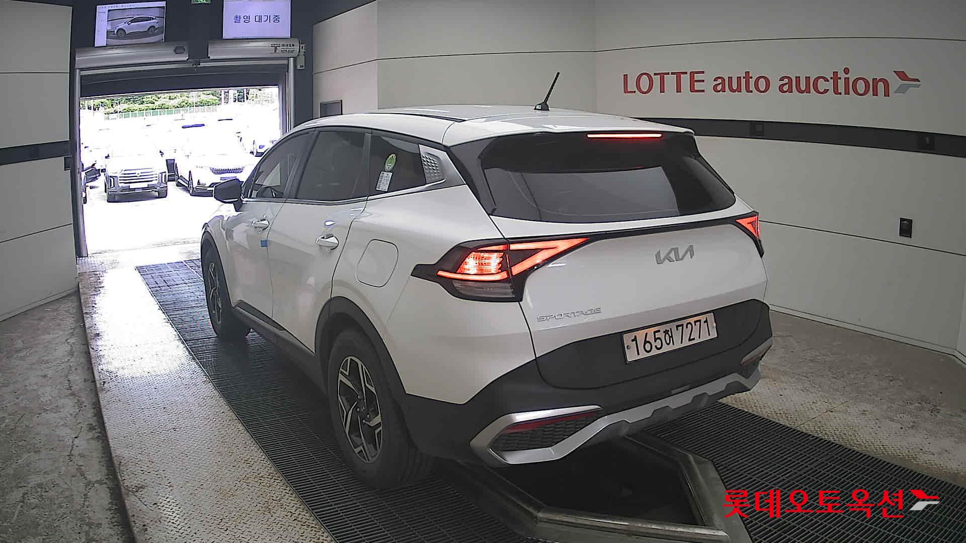 2022 - kia sportage