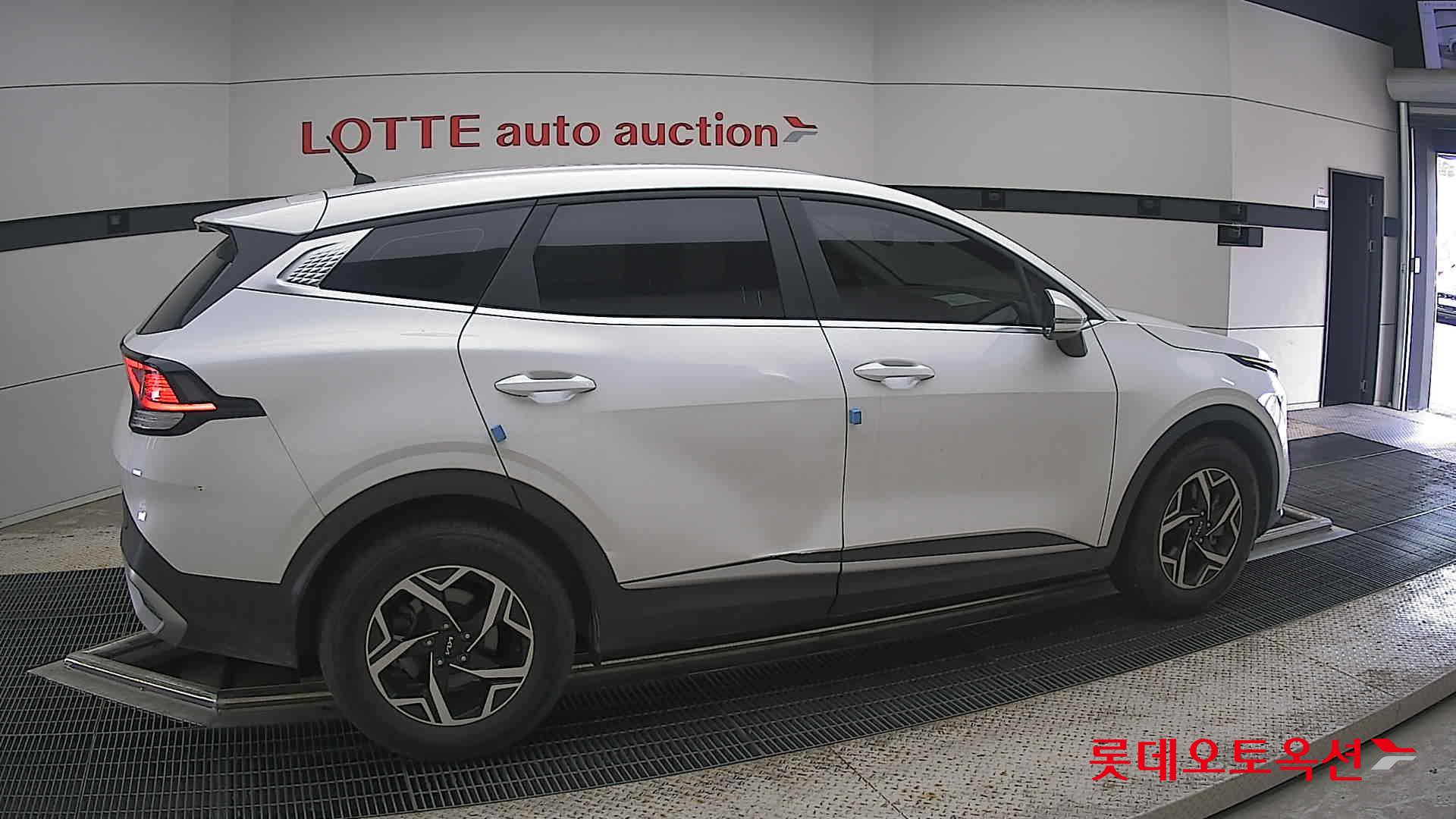 2022 - kia sportage
