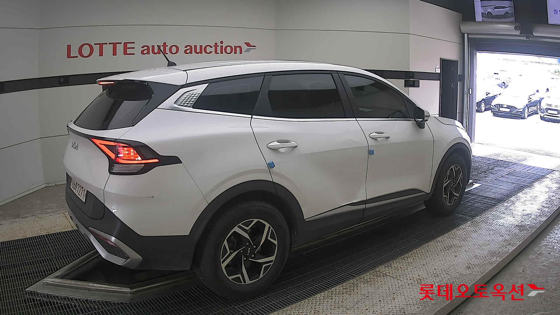 2022 - kia sportage