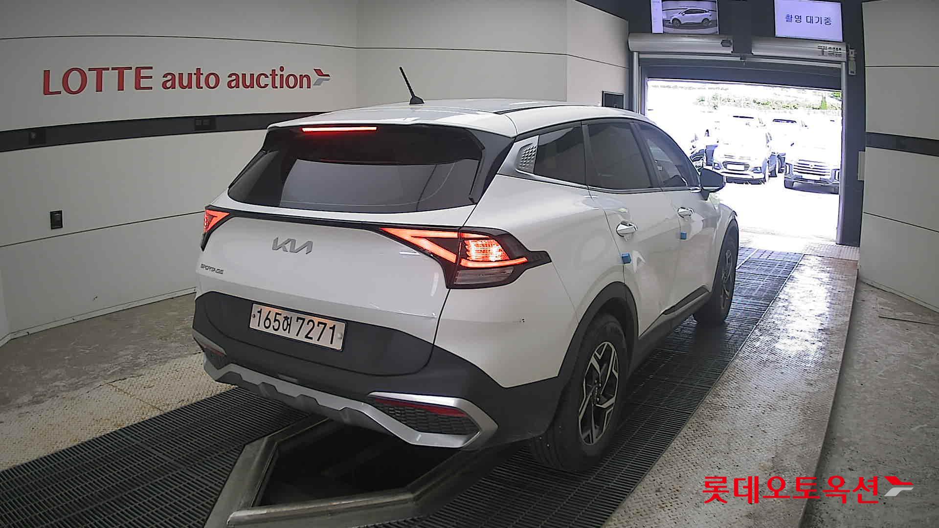 2022 - kia sportage