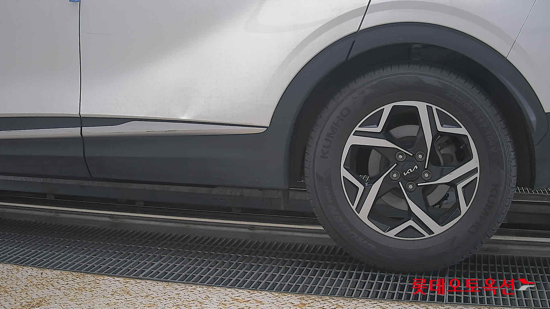 2022 - kia sportage