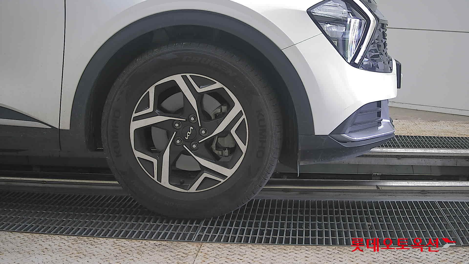 2022 - kia sportage