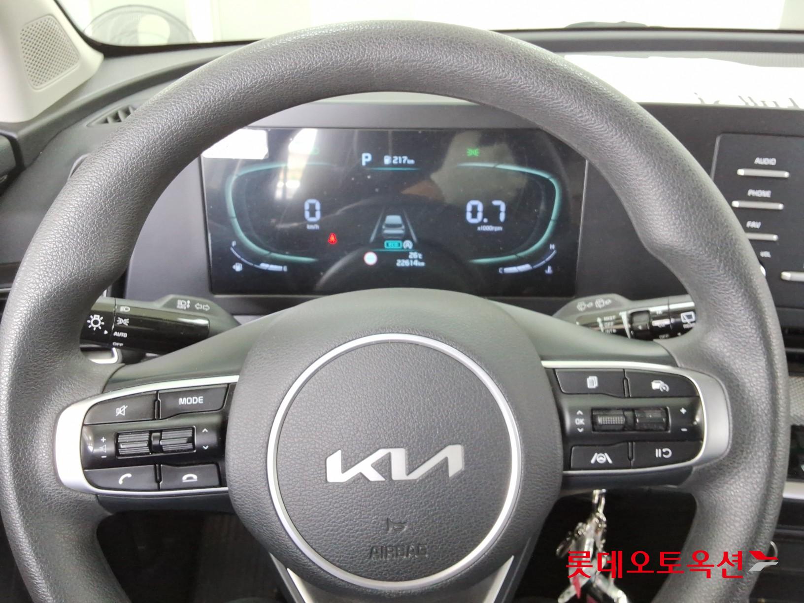 2022 - kia sportage