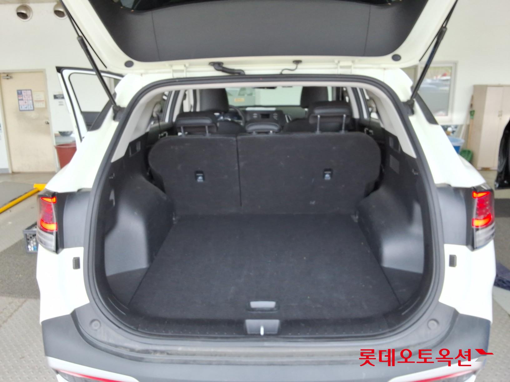 2022 - kia sportage