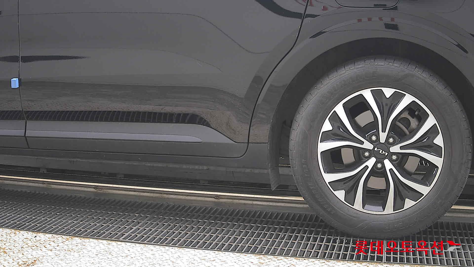 2022 - kia carnival