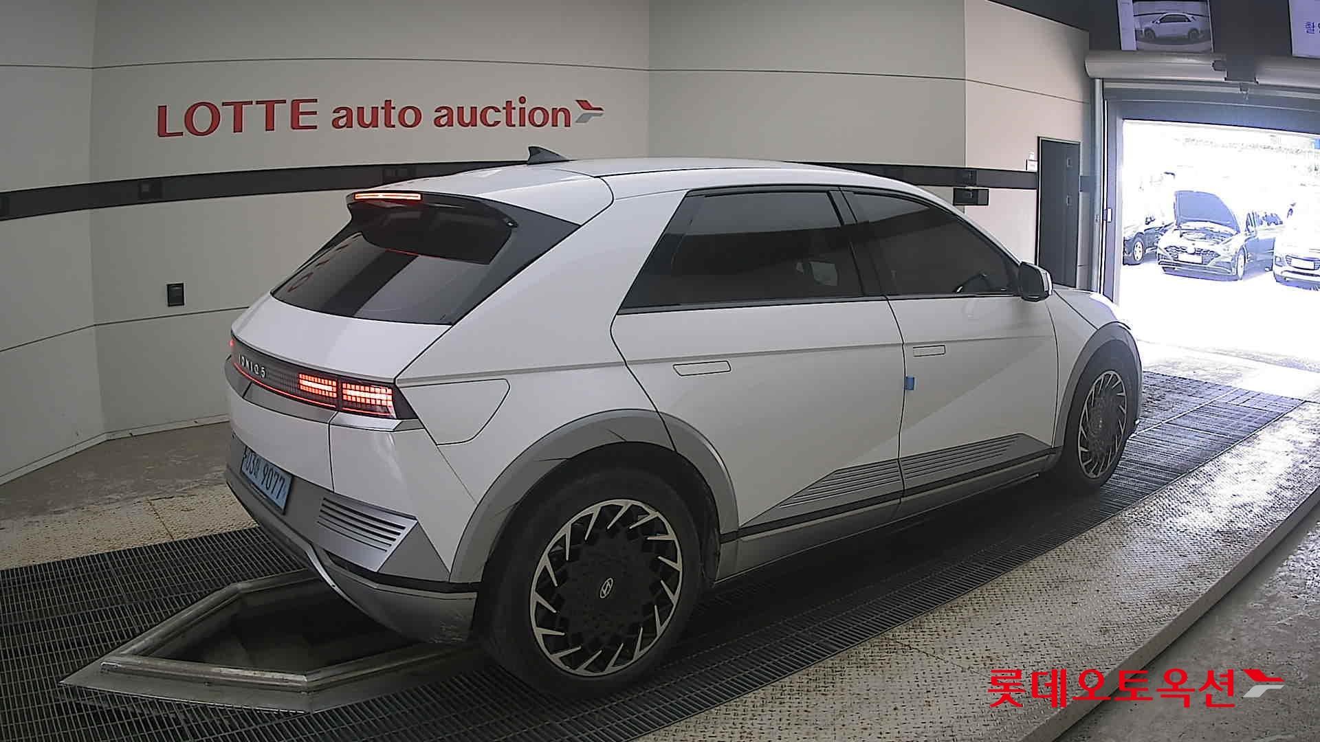 2022 - hyundai ioniq