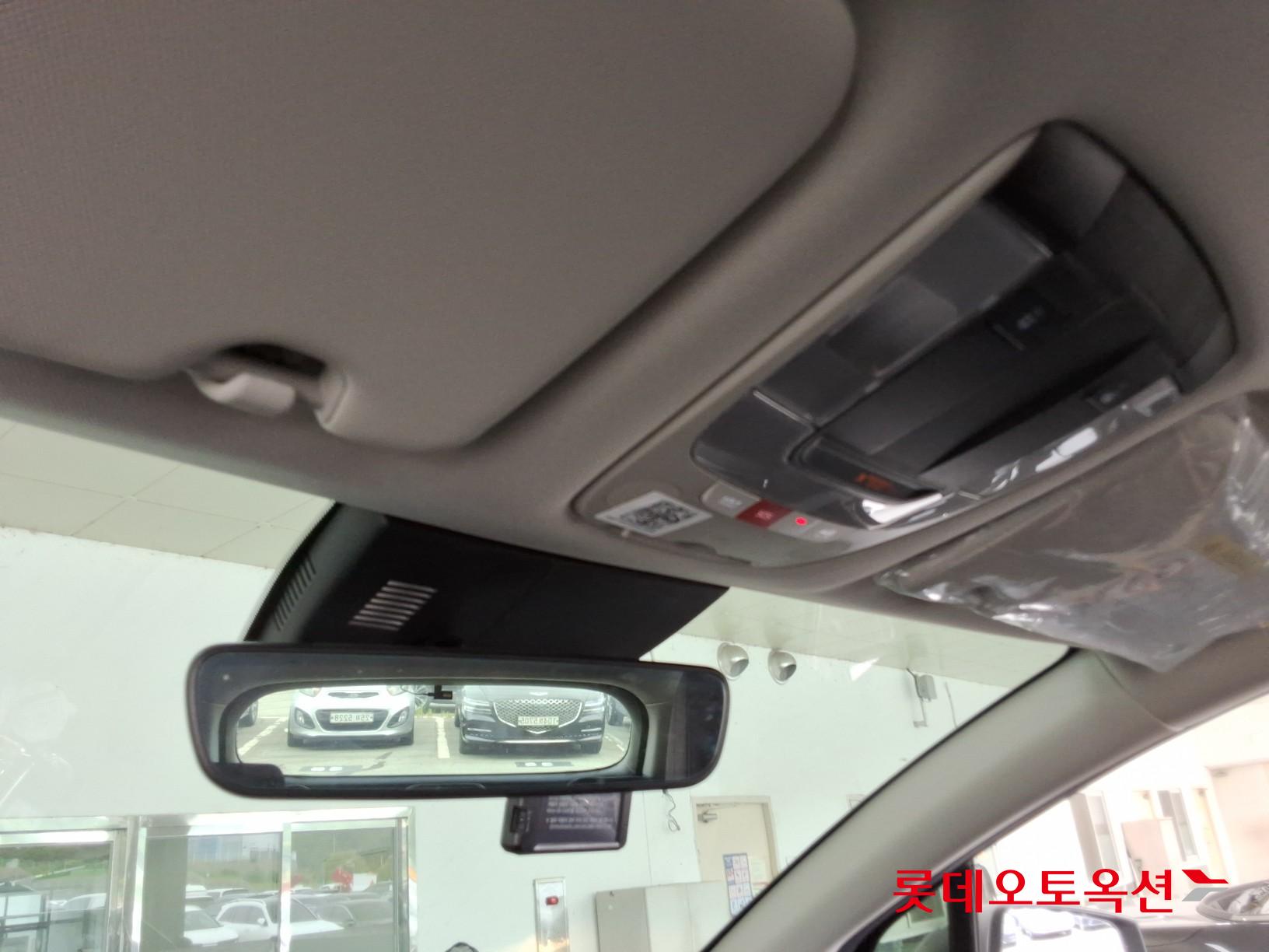 2023 - kia sportage