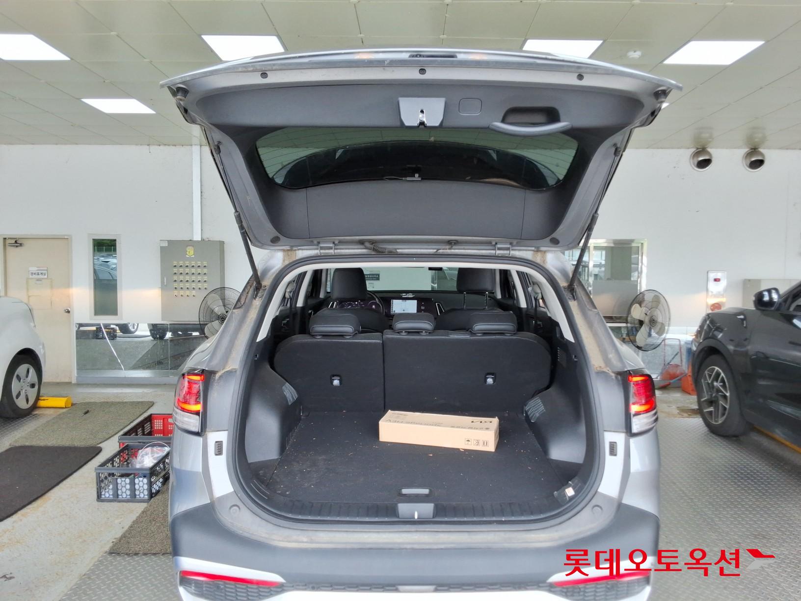 2023 - kia sportage