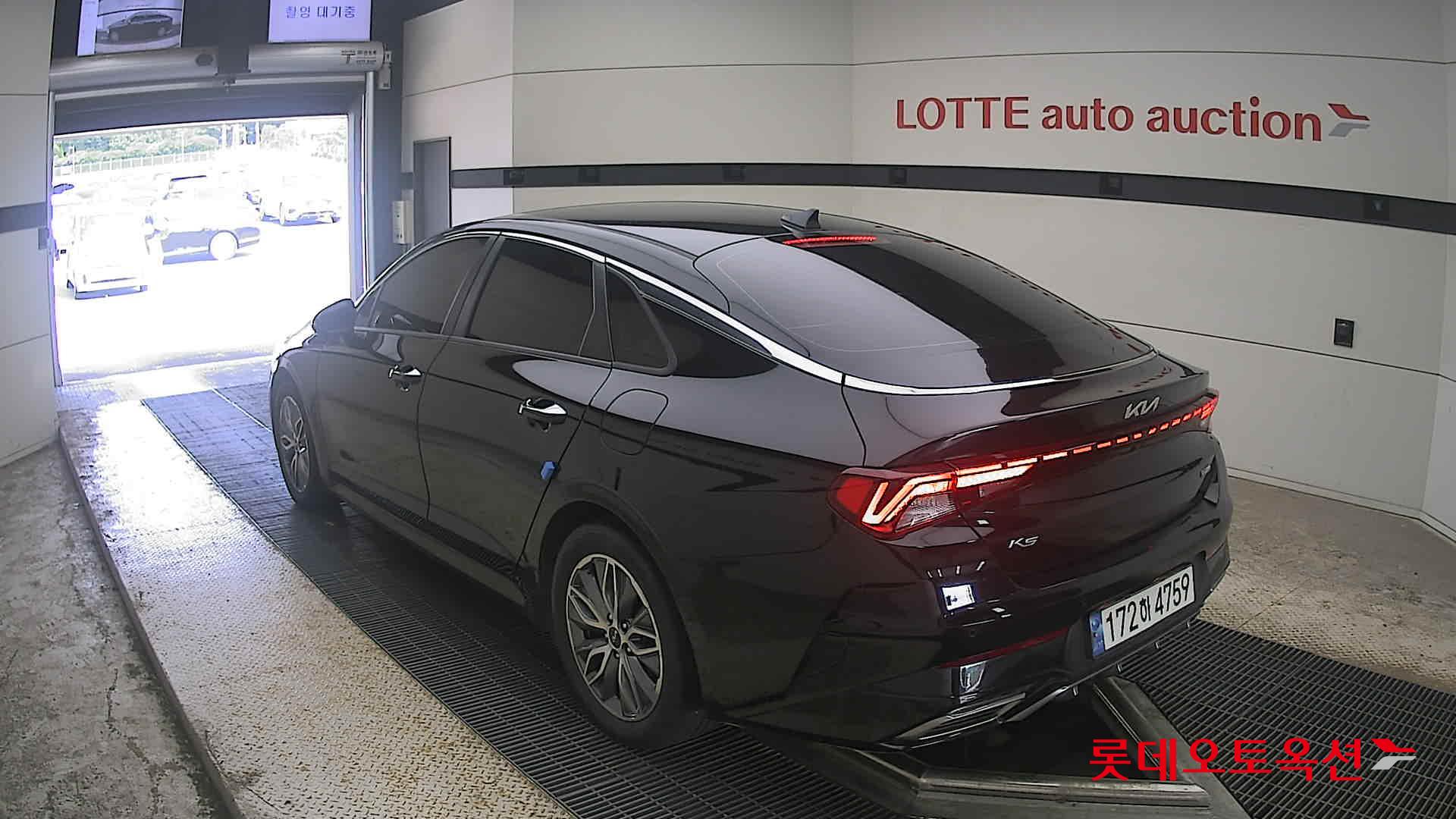 2022 - kia k5