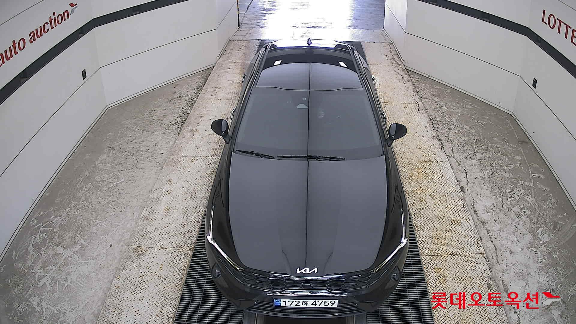 2022 - kia k5