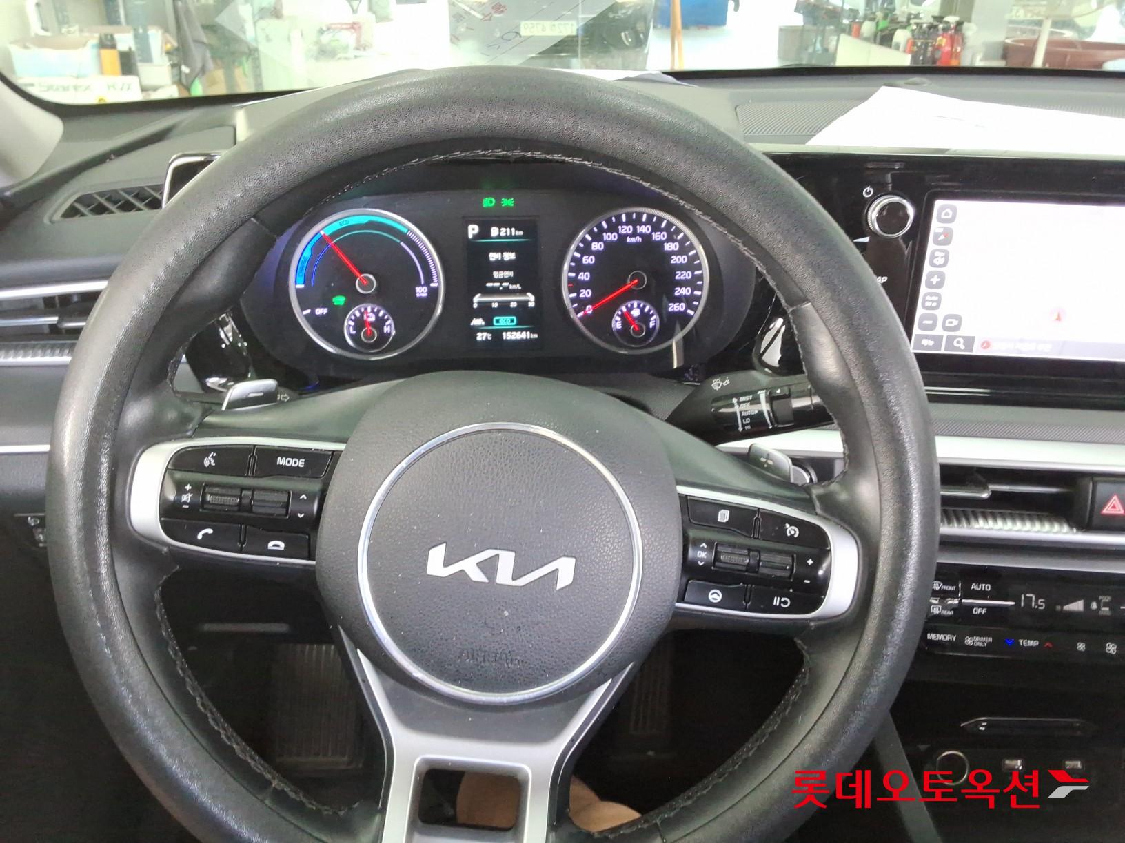 2022 - kia k5
