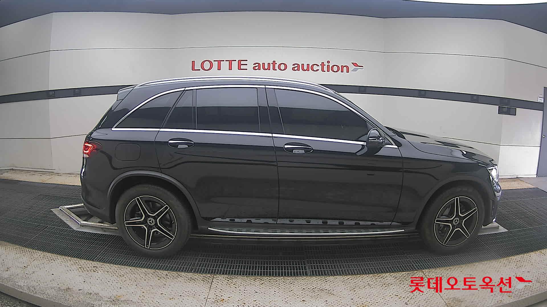 2022 - mercedes-benz glc300
