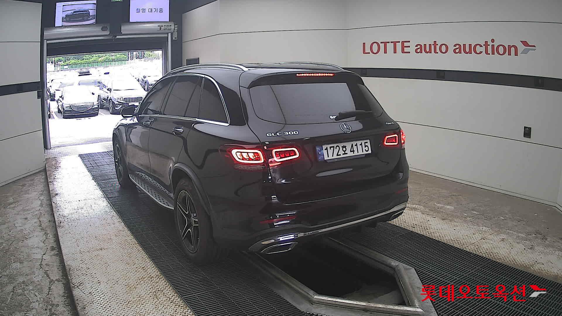 2022 - mercedes-benz glc300