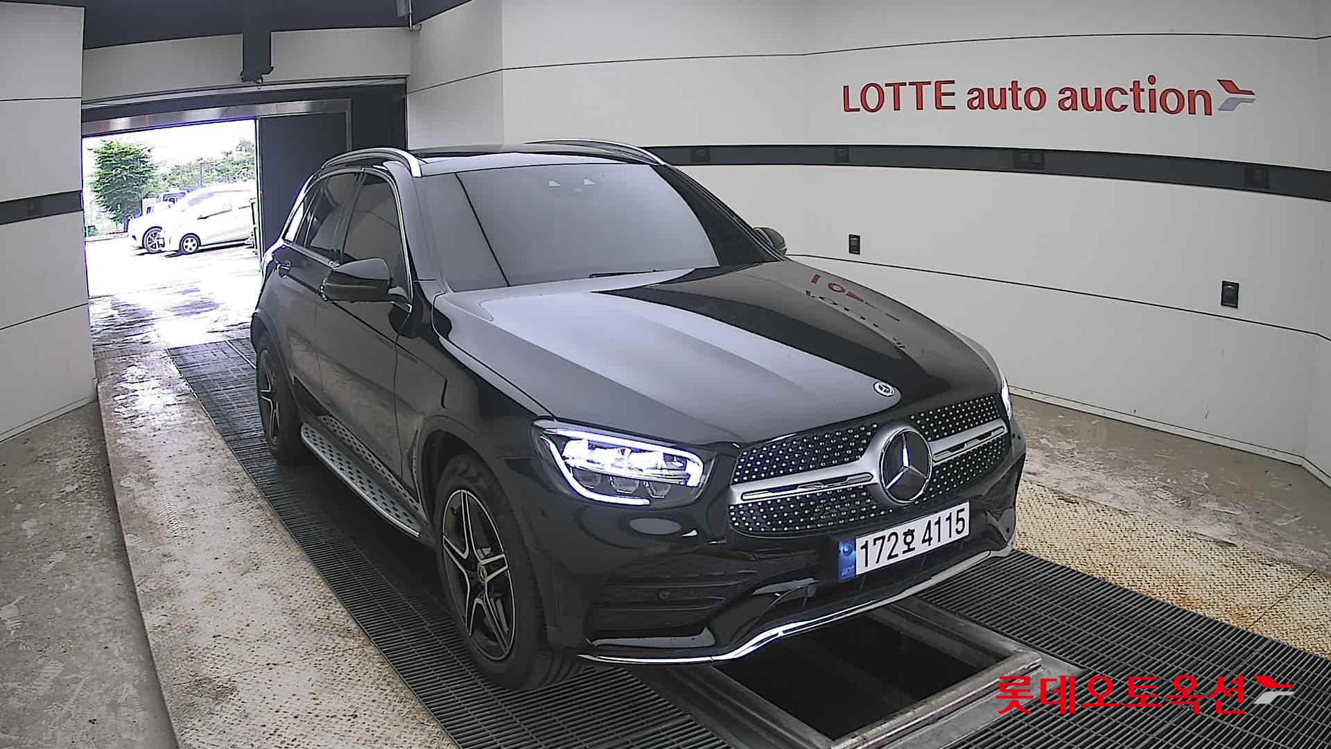 2022 - mercedes-benz glc300