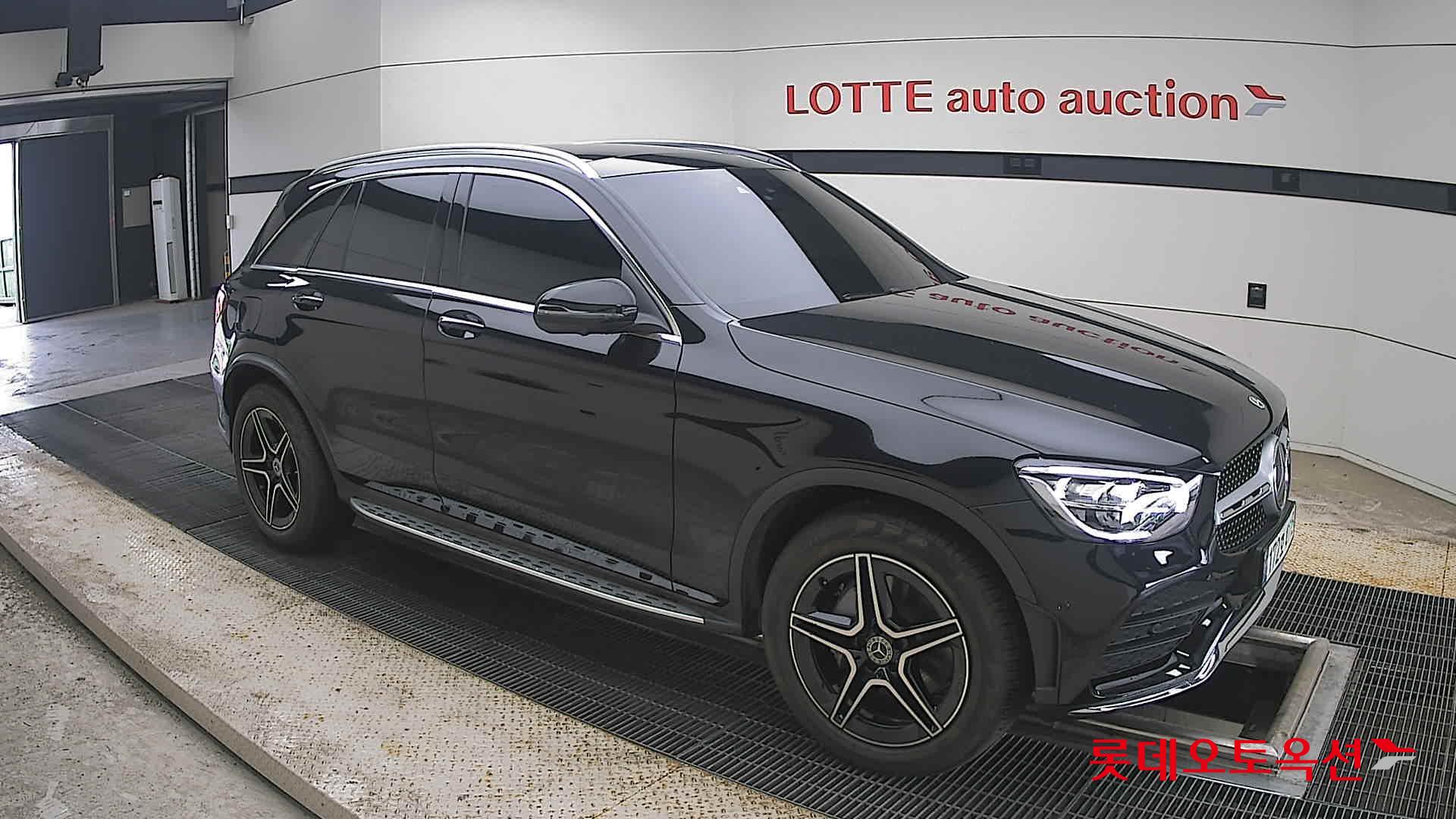 2022 - mercedes-benz glc300