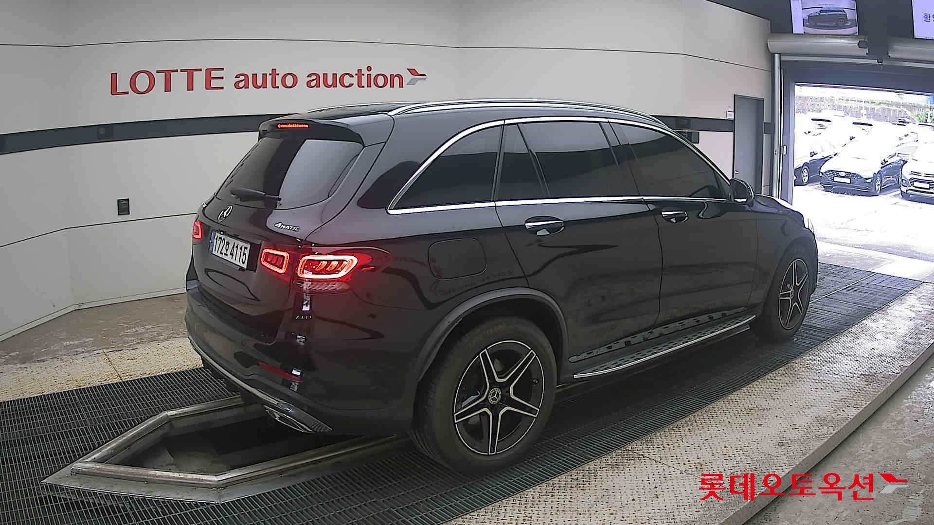 2022 - mercedes-benz glc300