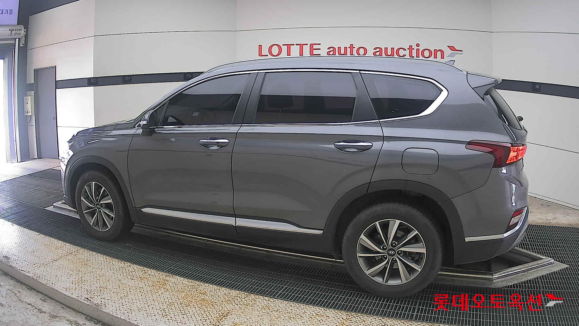 2020 - hyundai santafe