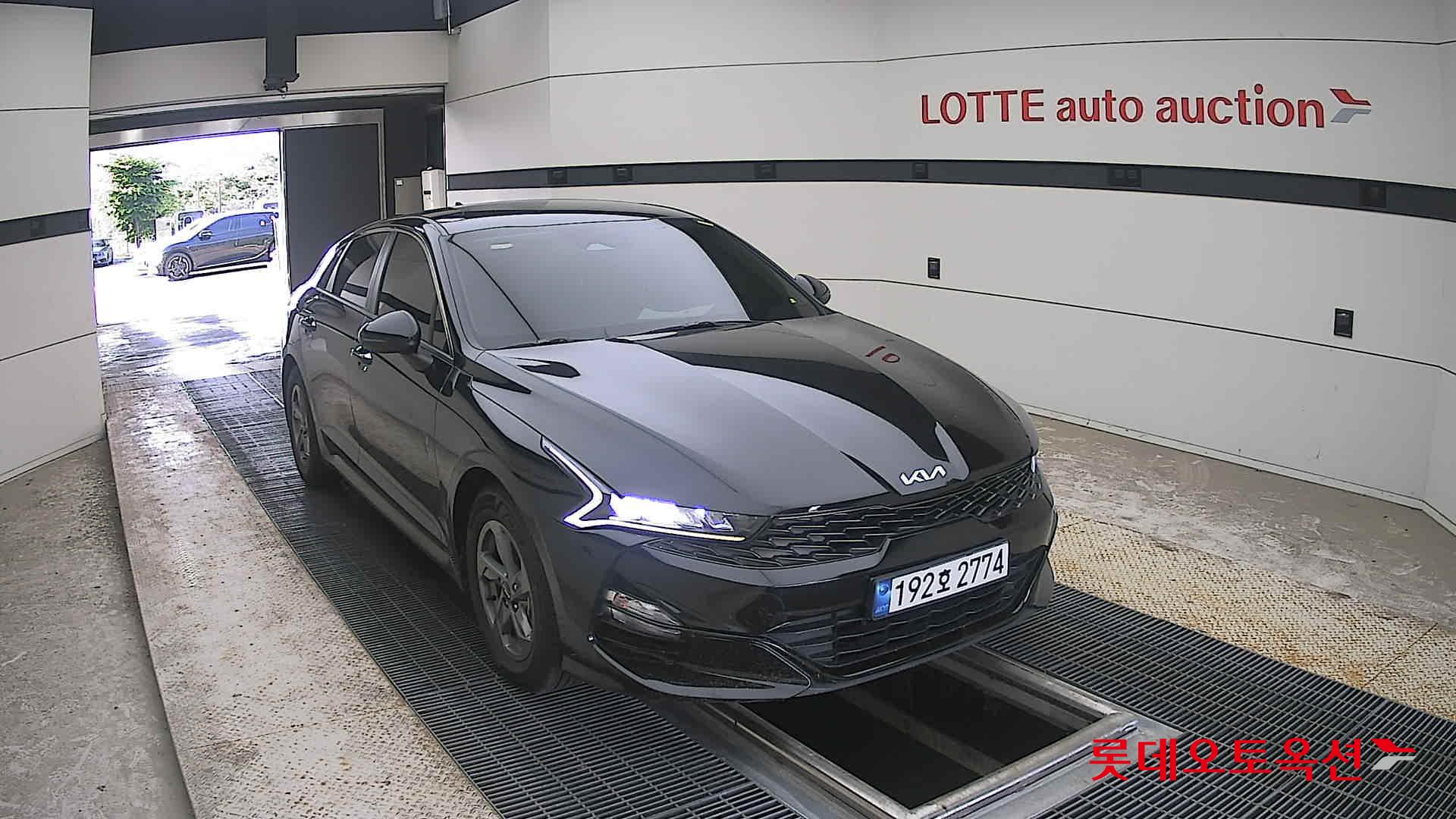 2022 - kia k5