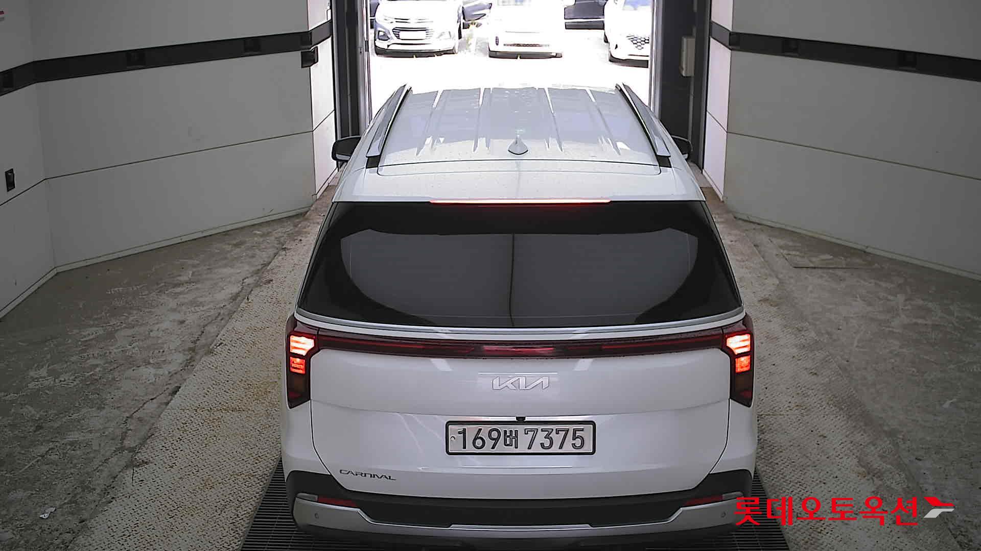 2024 - kia carnival