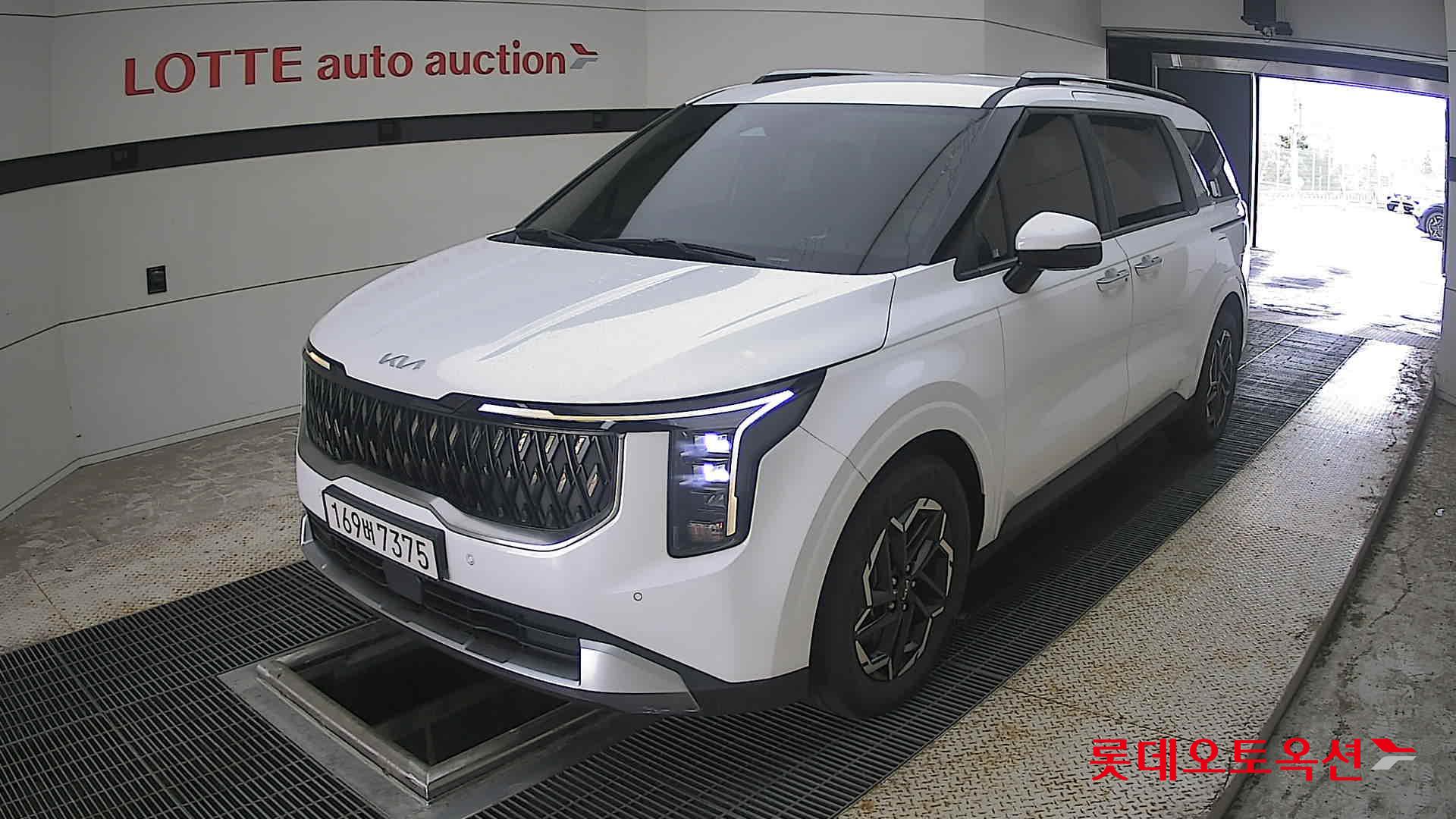 2024 - kia carnival