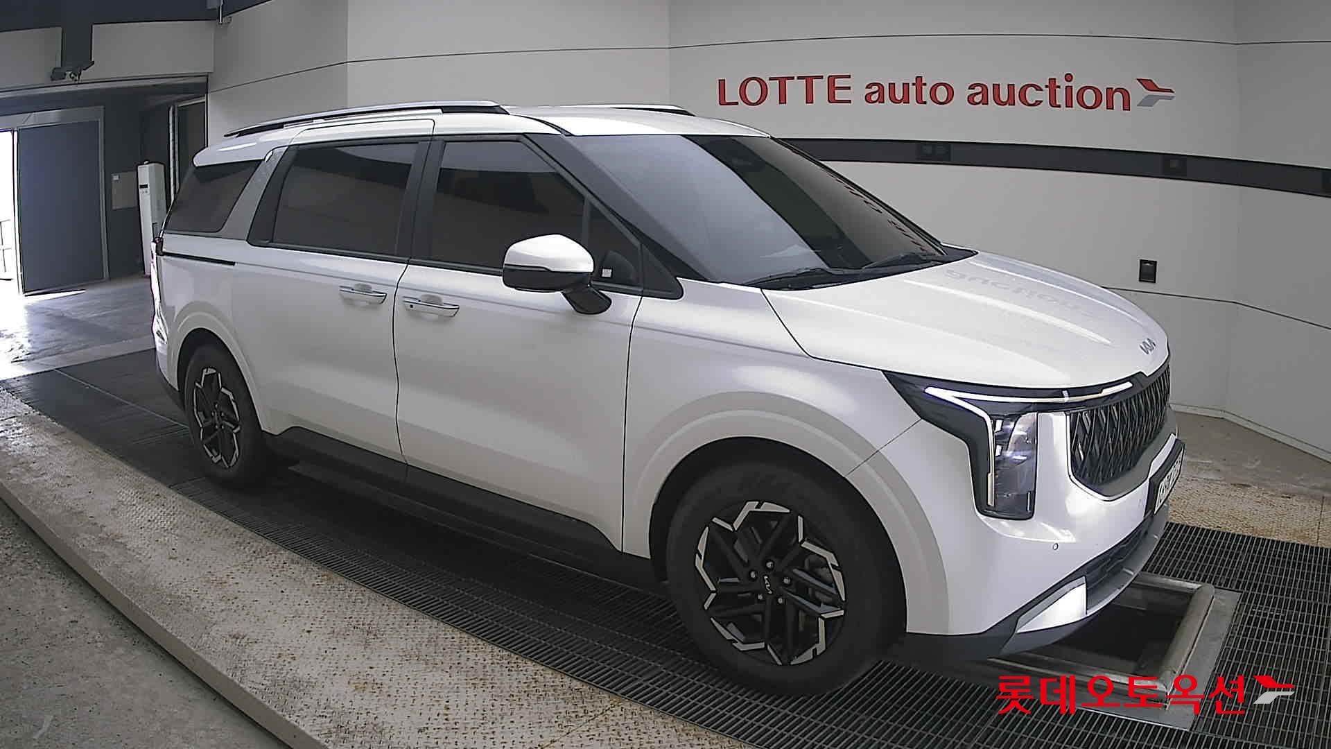 2024 - kia carnival