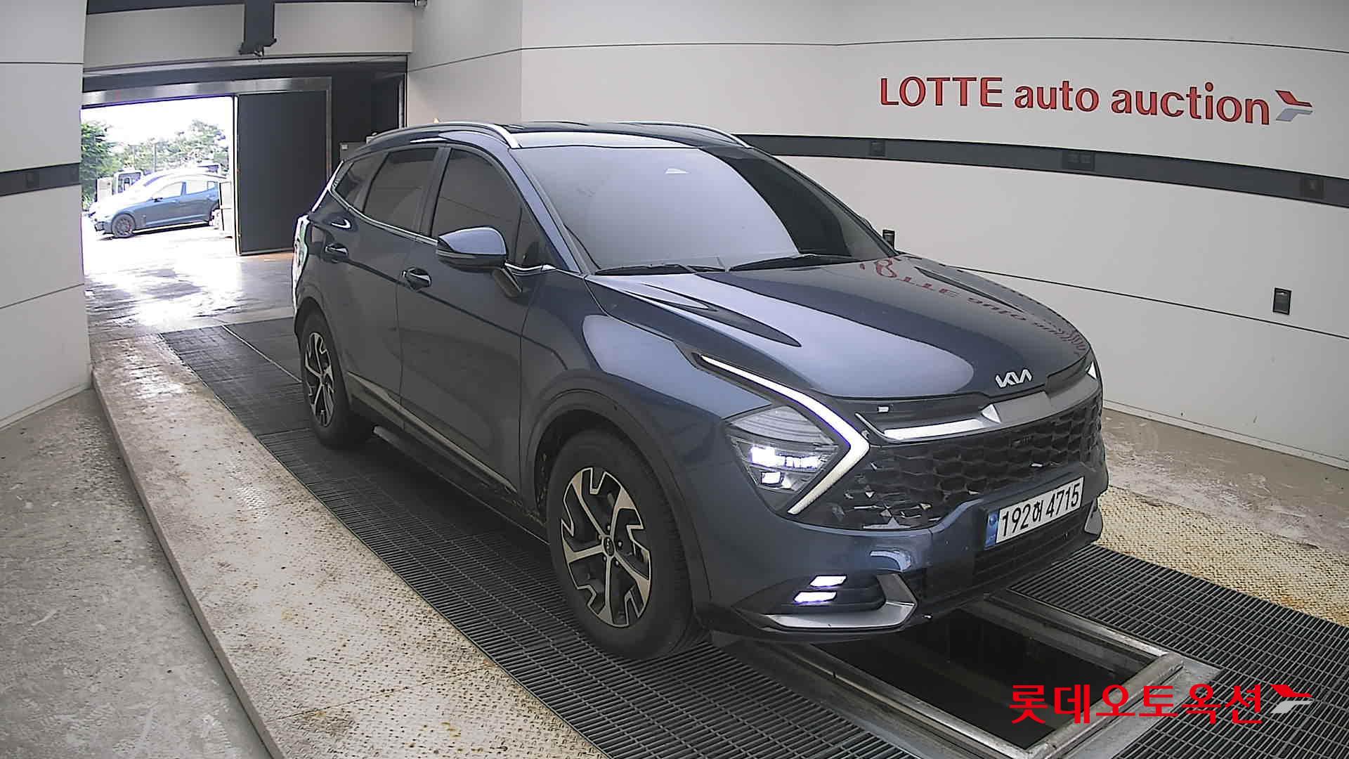 2023 - kia sportage