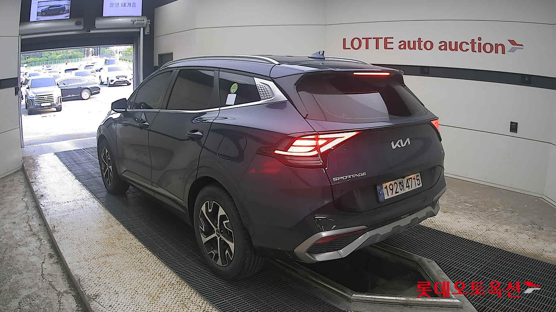 2023 - kia sportage