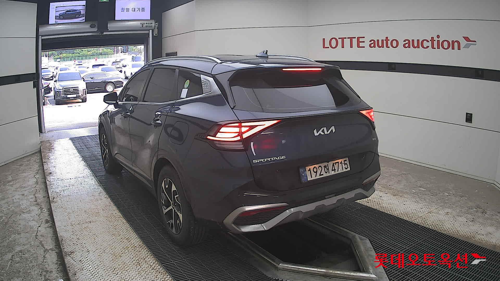 2023 - kia sportage