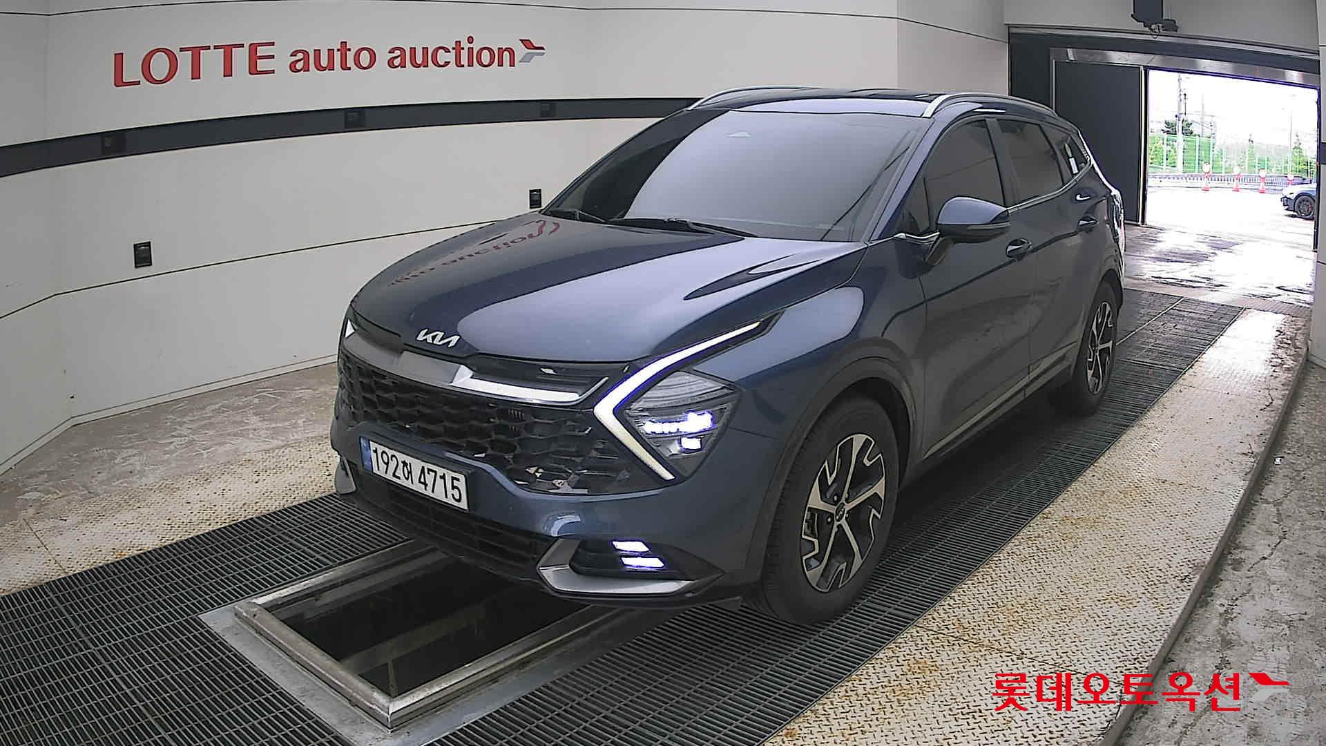 2023 - kia sportage