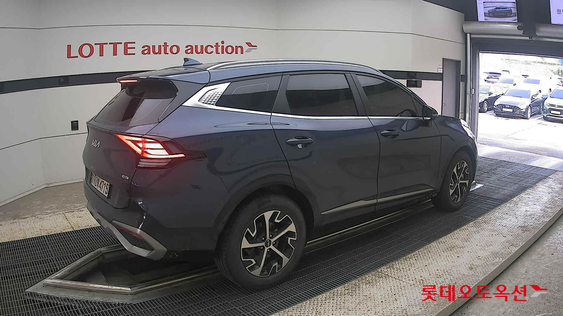 2023 - kia sportage