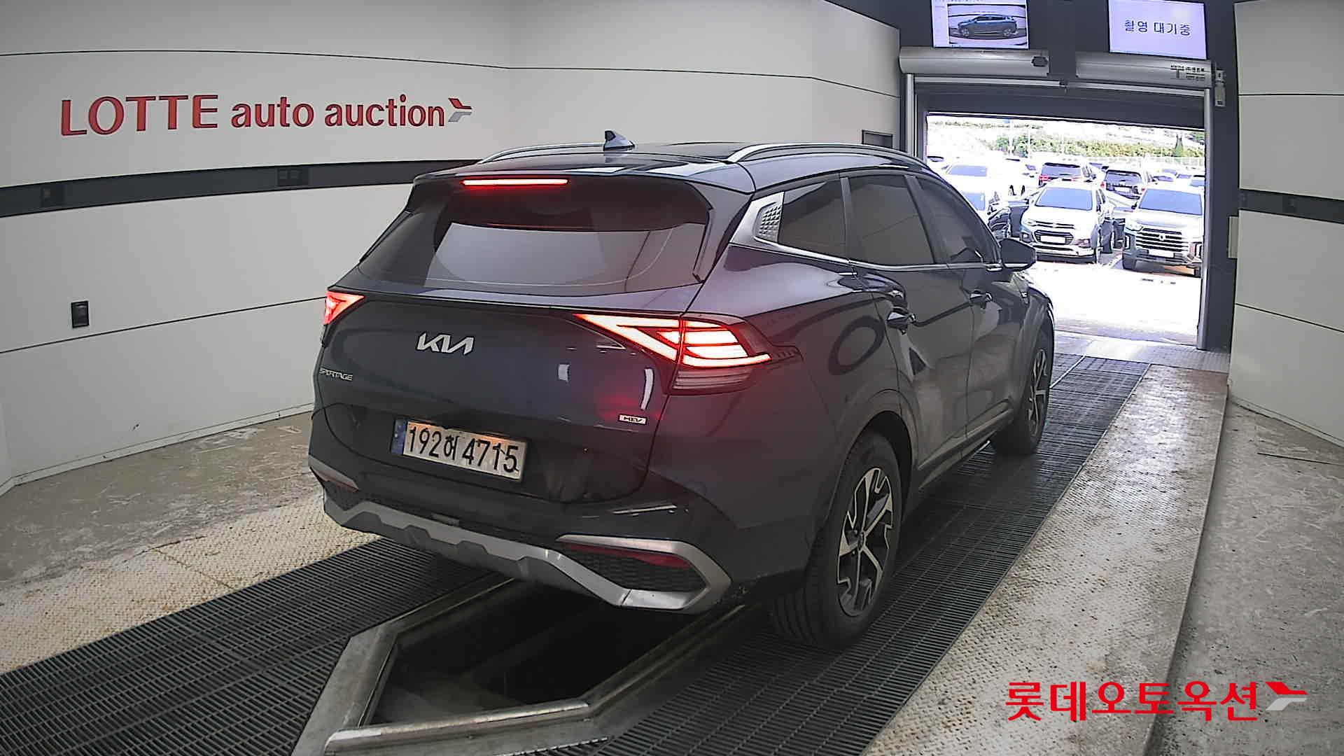 2023 - kia sportage