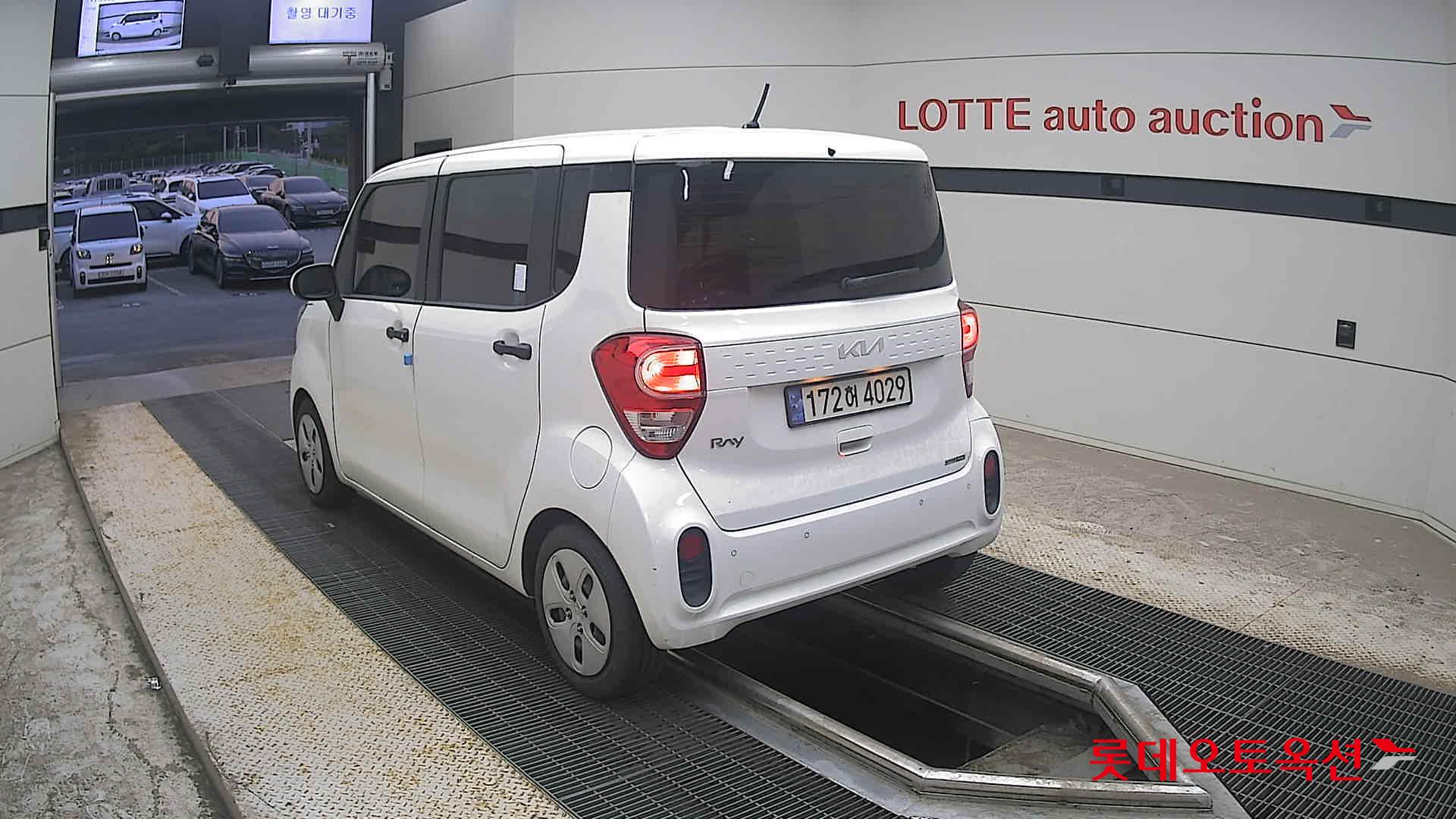 2022 - kia ray