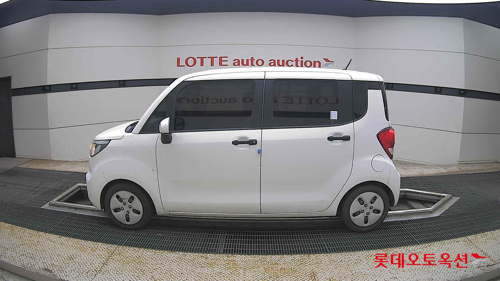 2022 - kia ray