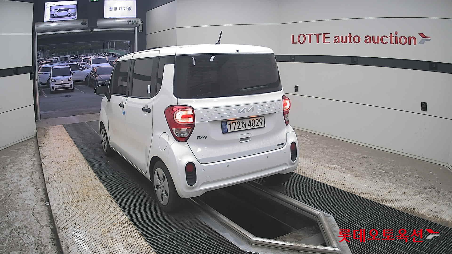 2022 - kia ray