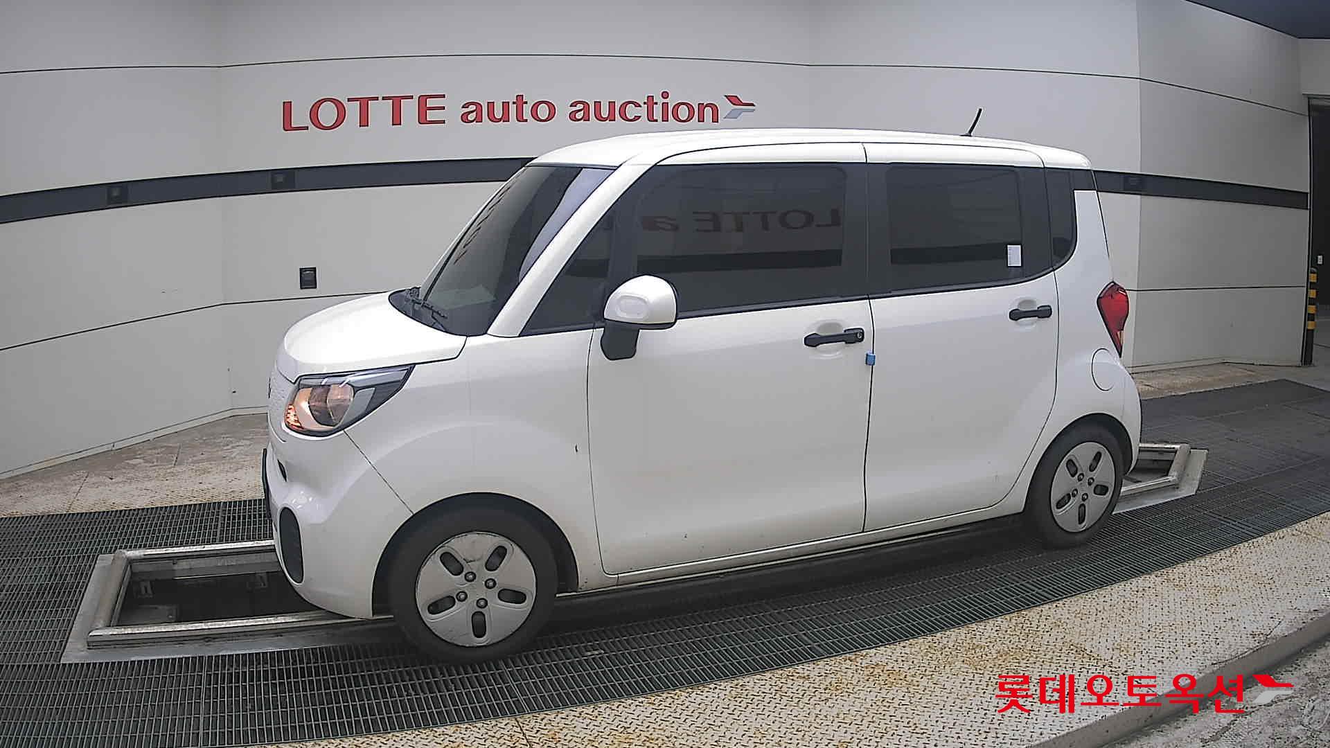 2022 - kia ray