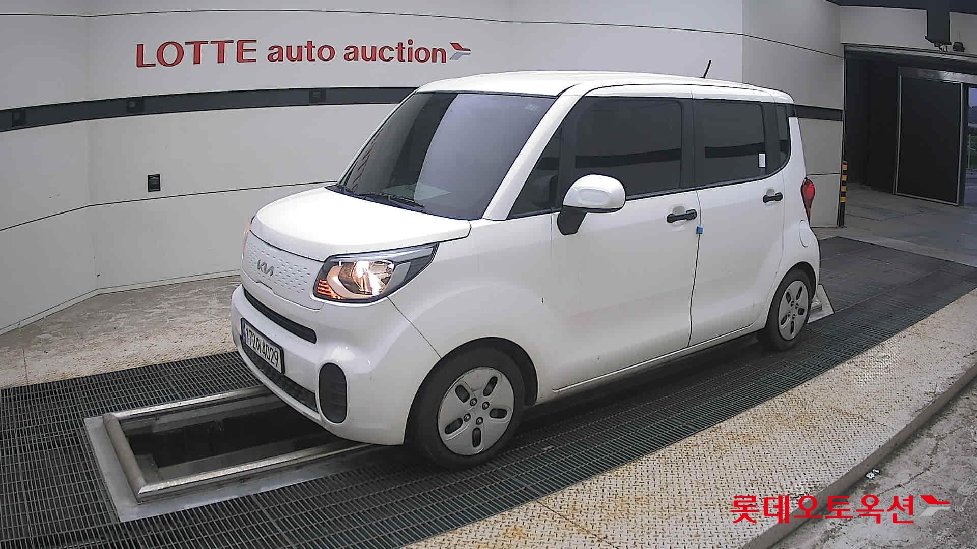 2022 - kia ray