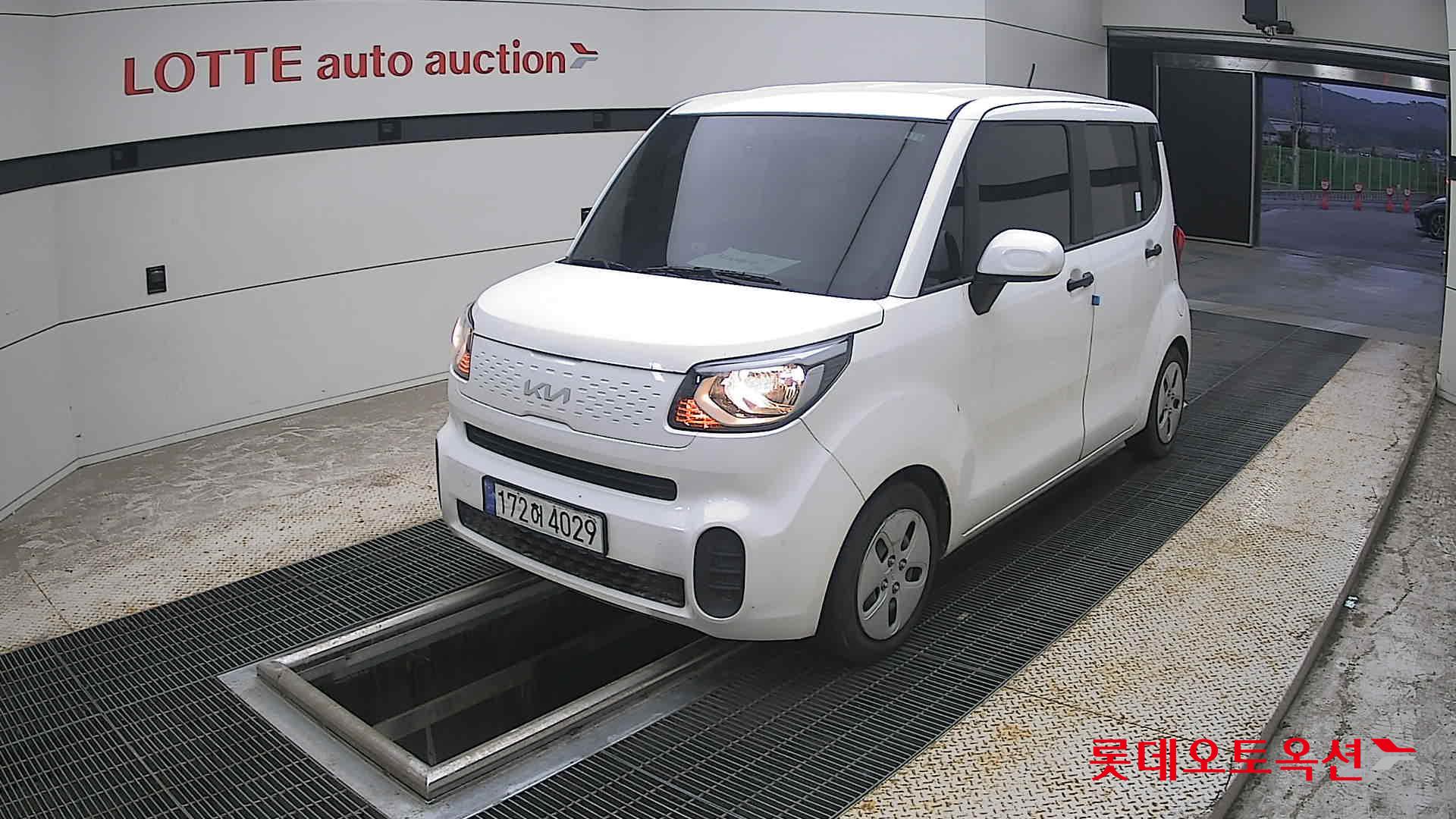 2022 - kia ray