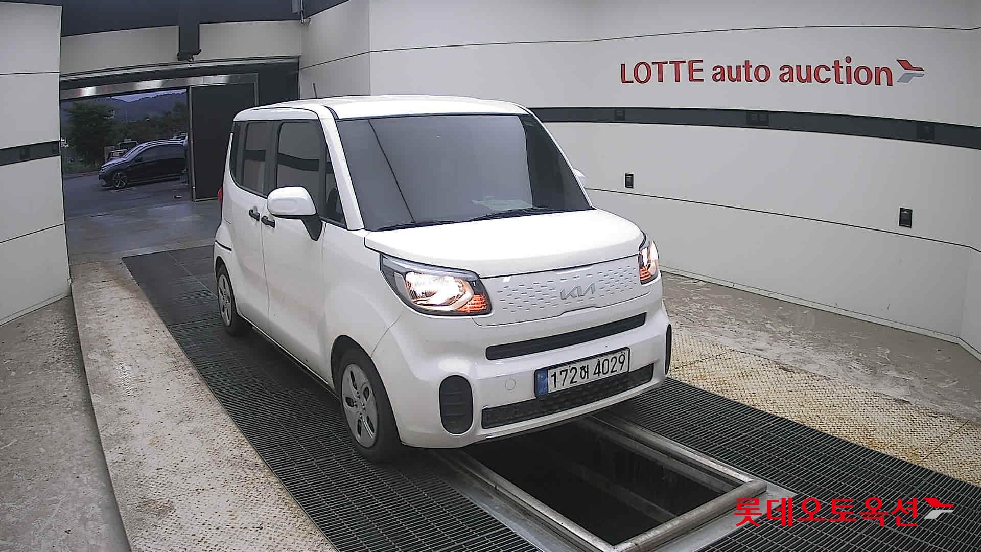 2022 - kia ray