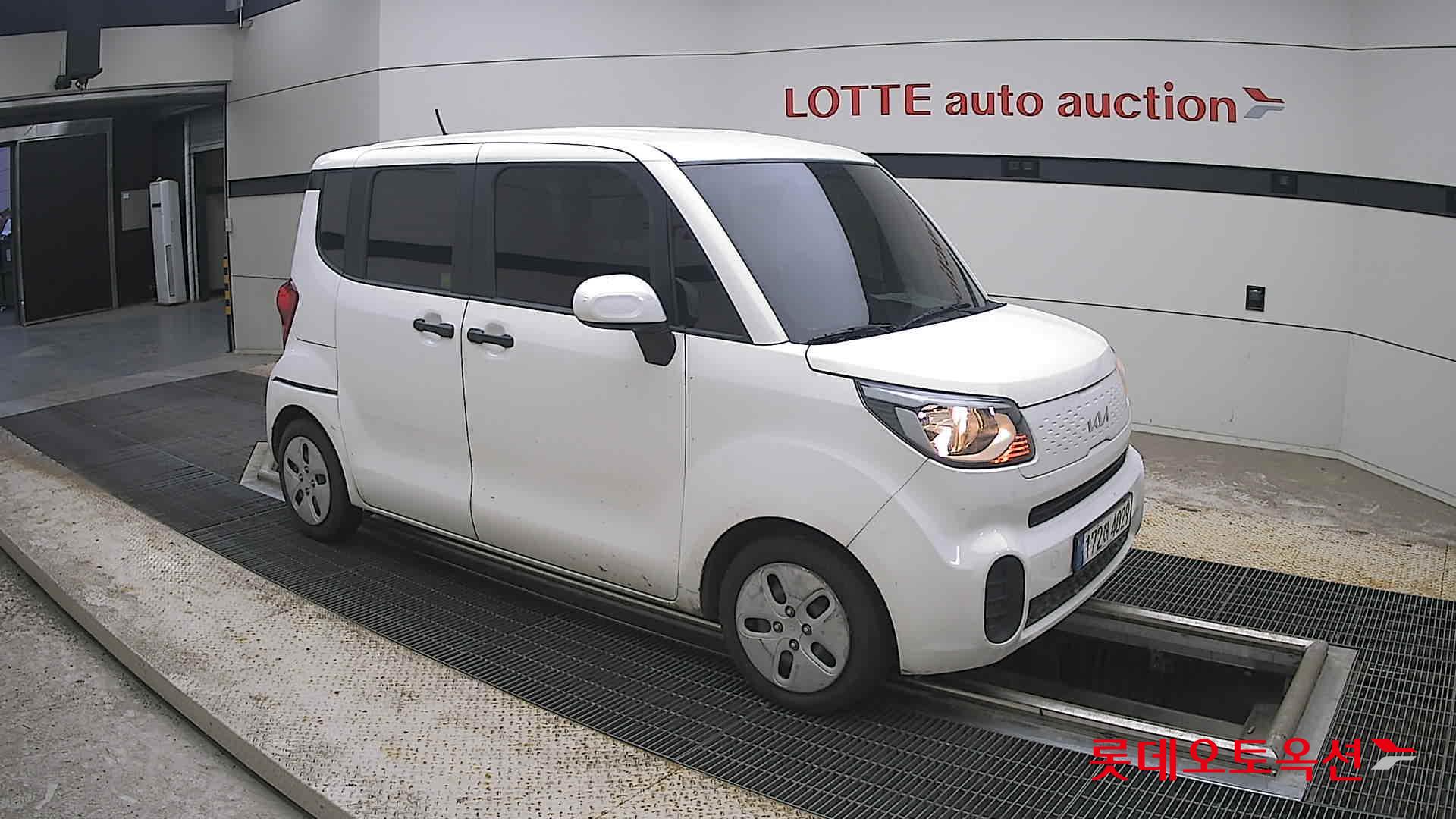2022 - kia ray