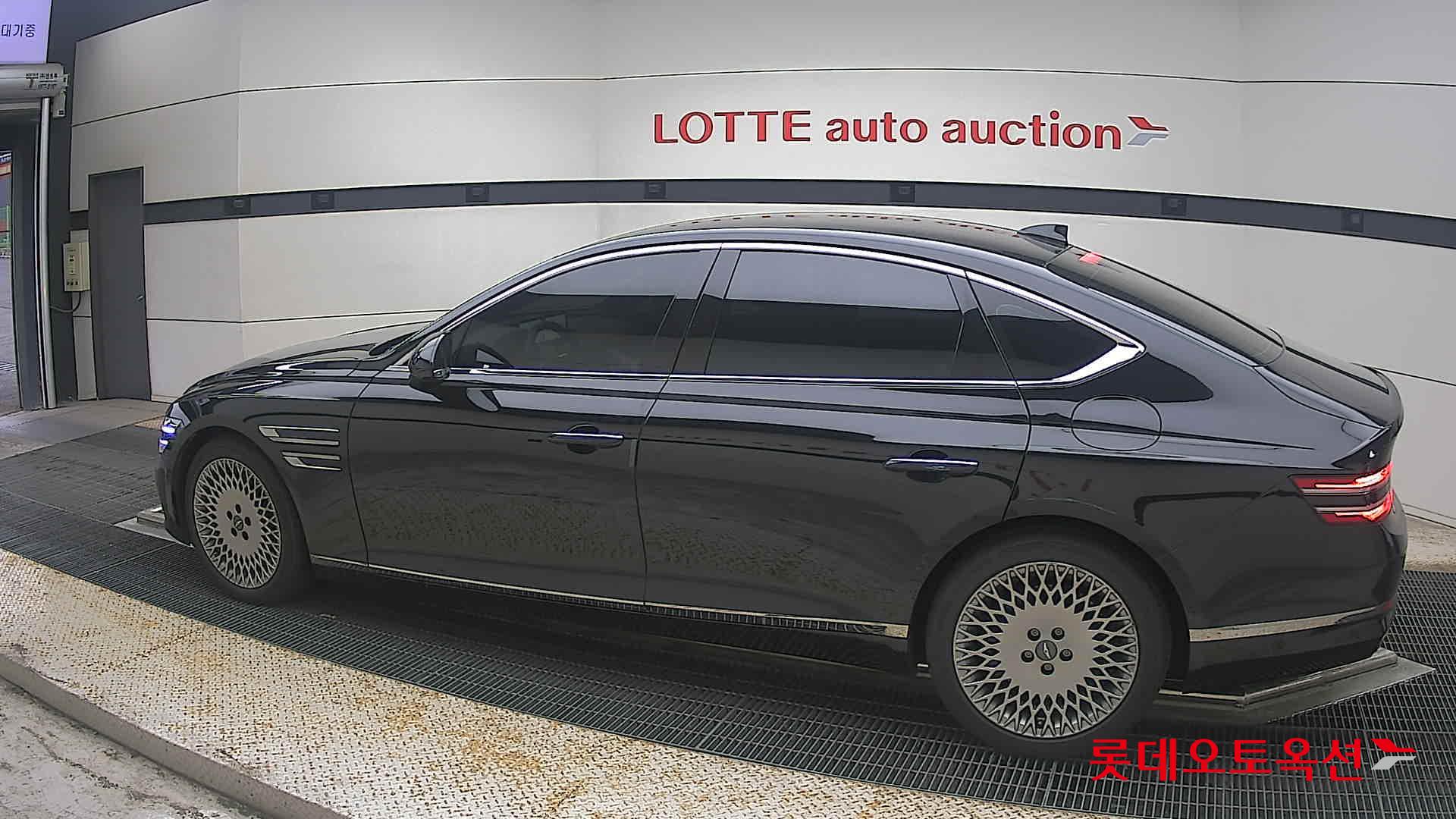 2022 - genesis g80