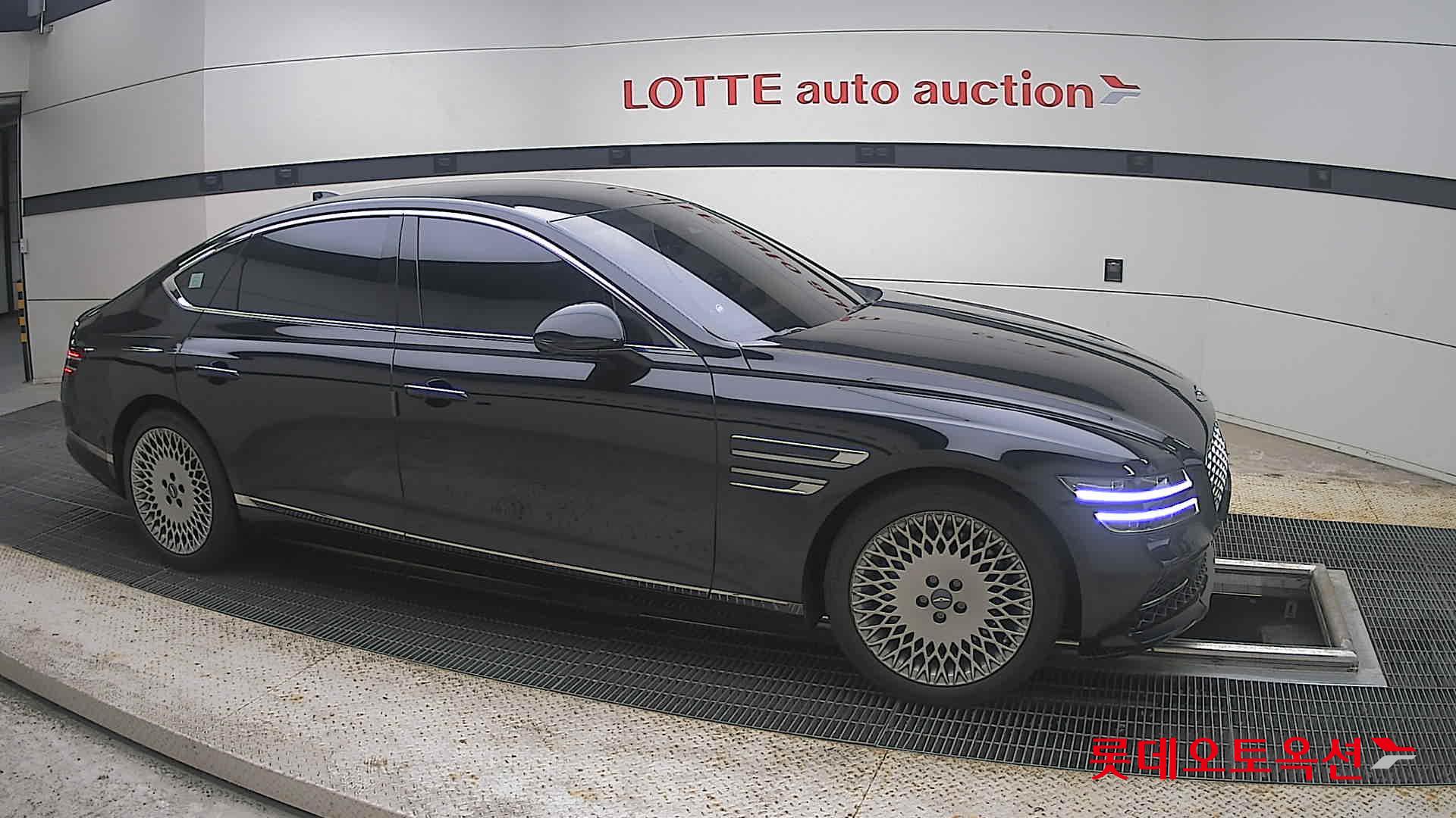 2022 - genesis g80